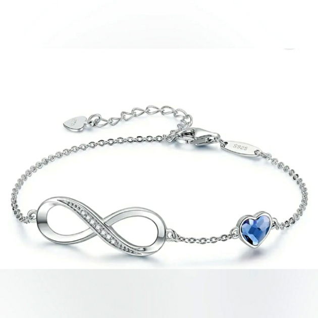 Cde Infiniti Heart Australian Blue Crystal Gold Plated Bracelet.